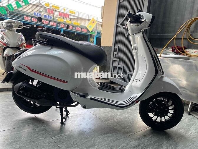 vespa 3v 2015