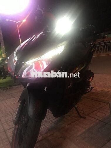 Honda Air Blade Mắt cú 2013 Đen nhám