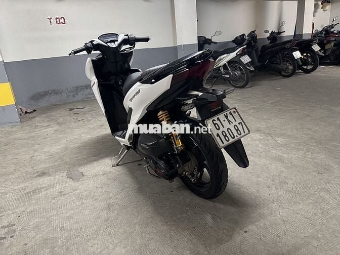 Honda Vario 150 Trắng keng