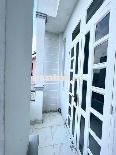 (Phòng cho Nam) DT 20m² có ban công, gần UBND P.Phú Định