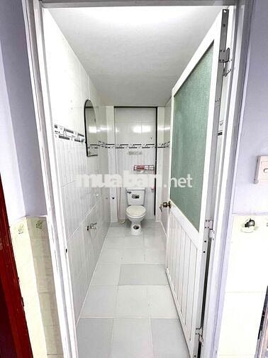 (Phòng cho Nam) DT 20m² có ban công, gần UBND P.Phú Định
