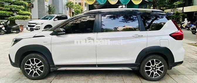 Suzuki XL7 7 chỗ màu Trắng
