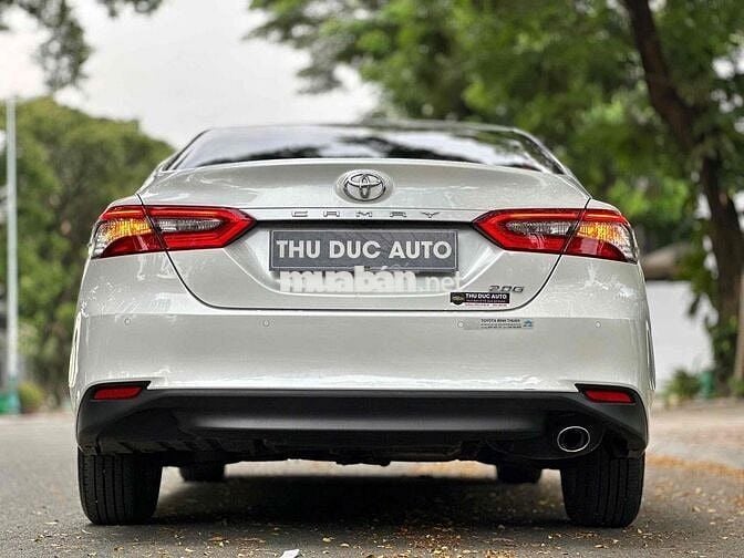 Toyota Camry 2.0G 2021 Trắng 45.000km