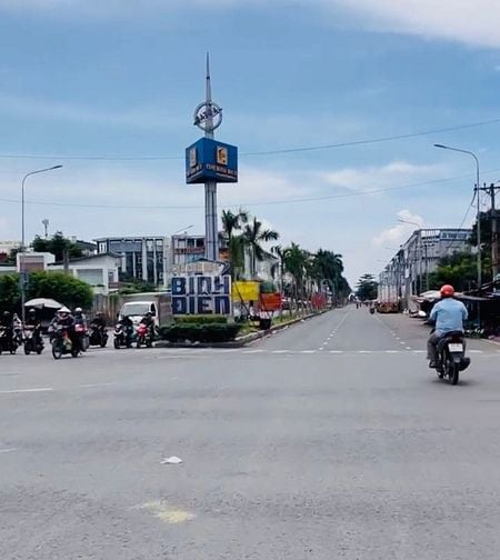 CHỈ 6.TỶ - Mặt Tiền: 100M2, 3 Tầng, Ngang 5x20M - KDC Chợ Bình Điền
