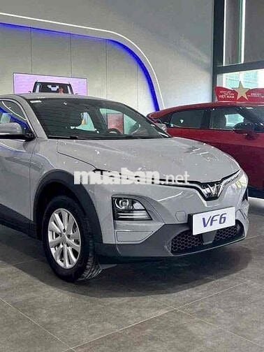 VinFast VF6 Eco Xám , Sẵn xe giao ngay