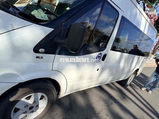 Ford Transit Trắng 16 chỗ 306.568 km
