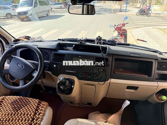 Ford Transit Trắng 16 chỗ 306.568 km