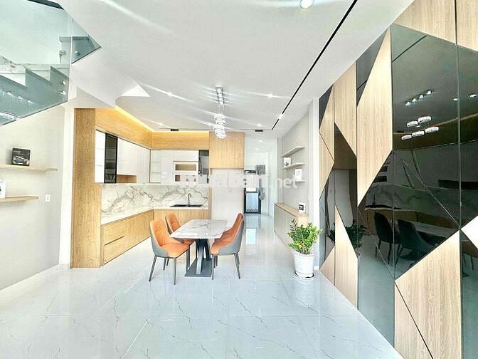Chủ Ngộp Bán Gấp Căn Nhà Gần KCN , Cách Chợ Bình Chánh 5km 100m2 2T450
