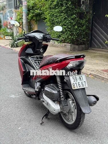 xe honda airblade  2014 màu đỏ cherry mói 95 %