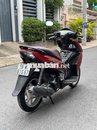 xe honda airblade  2014 màu đỏ cherry mói 95 %