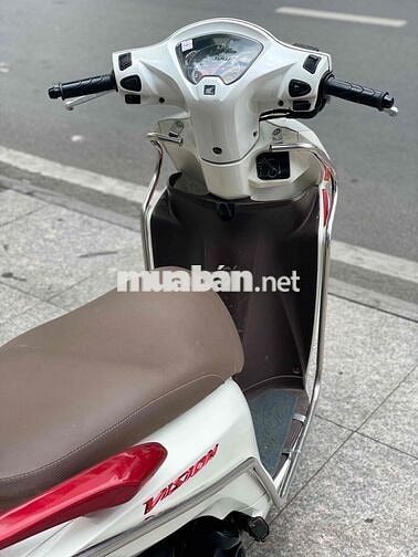 Honda Vision 2015 Trắng , chính chủ ký giấy
