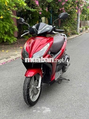 xe honda airblade  2014 màu đỏ cherry mói 95 %