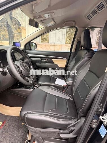 Suzuki XL7 Số tự động 7 chỗ màu Đen