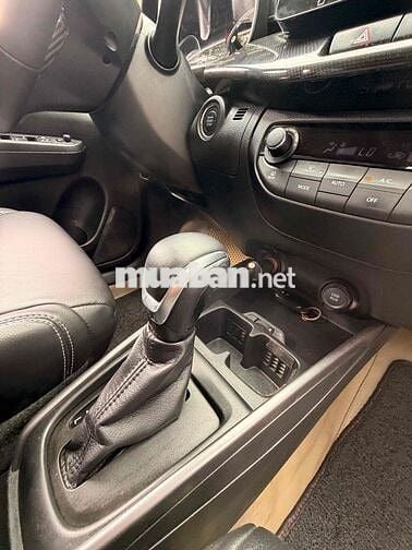 Suzuki XL7 Số tự động 7 chỗ màu Đen