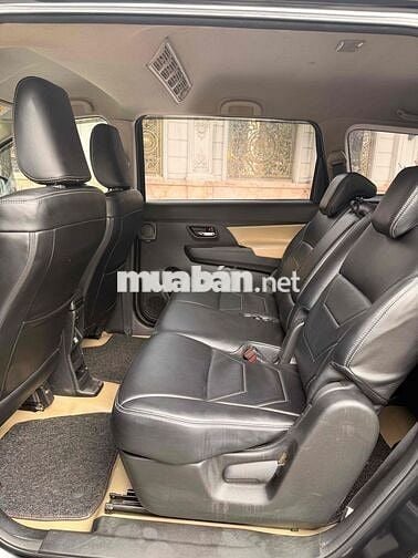 Suzuki XL7 Số tự động 7 chỗ màu Đen