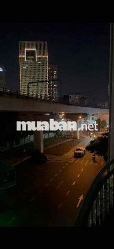 Pass Phòng trong nhà , sát ga metro Văn Thánh