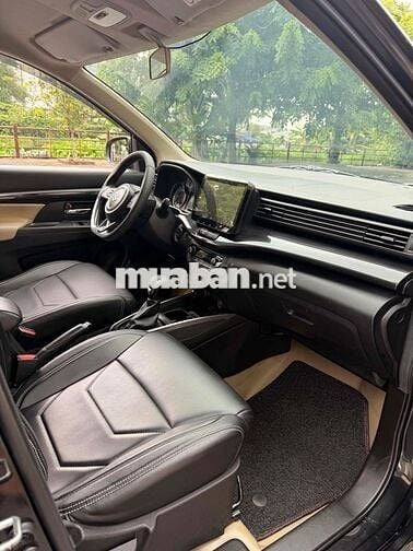Suzuki XL7 Số tự động 7 chỗ màu Đen