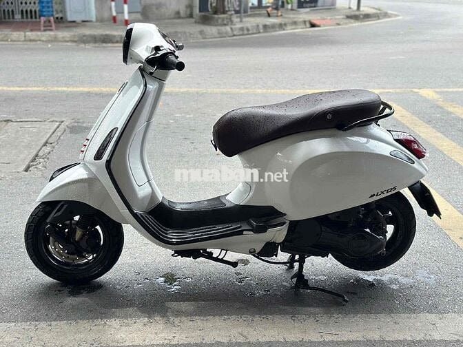 Piaggio Vespa Primavera 125 Trắng