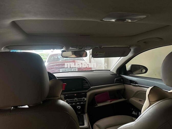 Hyundai Elantra 2019 Số tự động Trắng 64.443 km