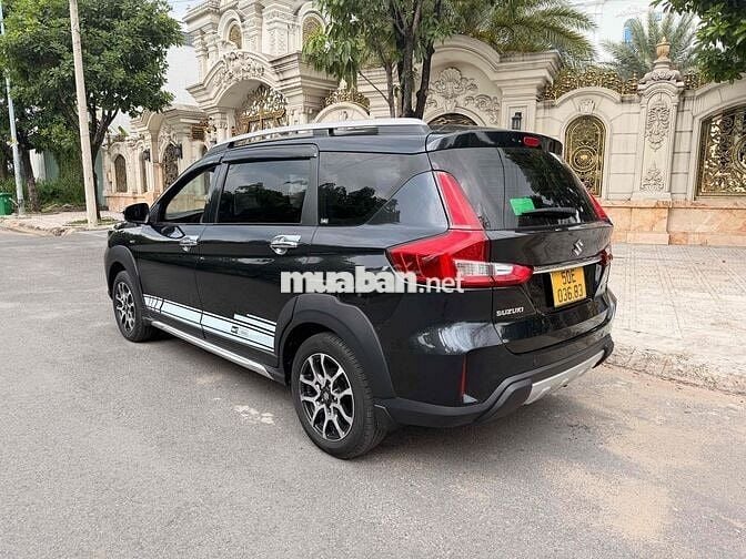 Suzuki XL7 Số tự động 7 chỗ màu Đen