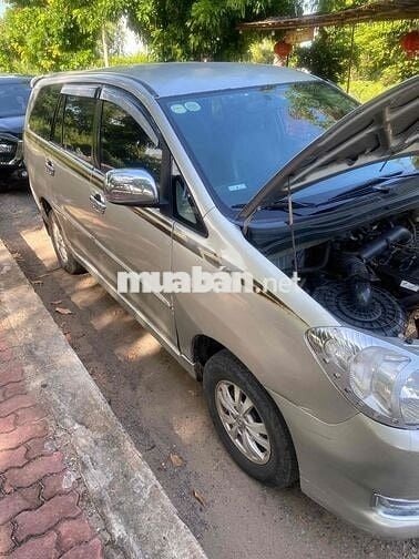 Toyota Innova 2008 Bản thiếu Bạc