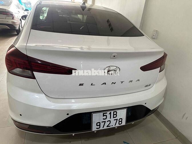 Hyundai Elantra 2019 Số tự động Trắng 64.443 km