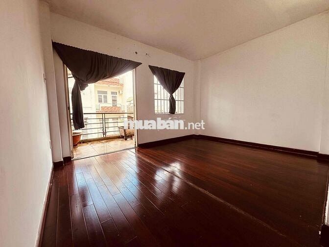 NGUYÊN TẦNG - 1PN TÁCH BẾP - BAN CÔNG LỚN