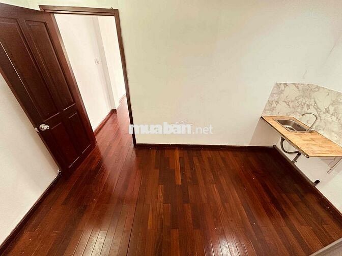 NGUYÊN TẦNG - 1PN TÁCH BẾP - BAN CÔNG LỚN
