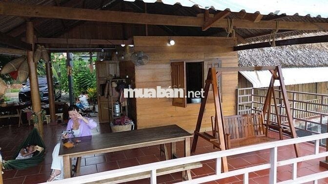NHÀ GỖ BÊN SÔNG SÁT PHÀ BÌNH NINH – 400m² THỔ CƯ, SẴN KÈ KIÊN CỐ