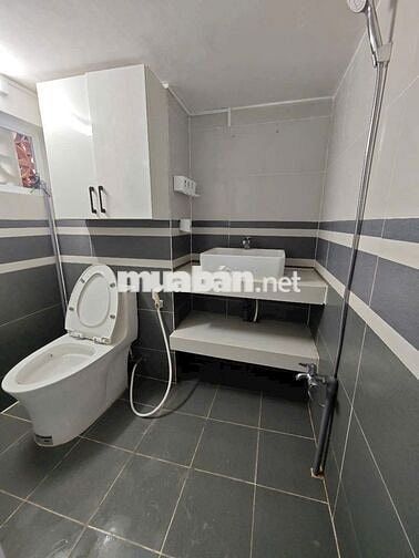 Căn hộ Becamex Định Hòa. Lầu 1 giá 210 triệu. Còn 400 triệu cho góp