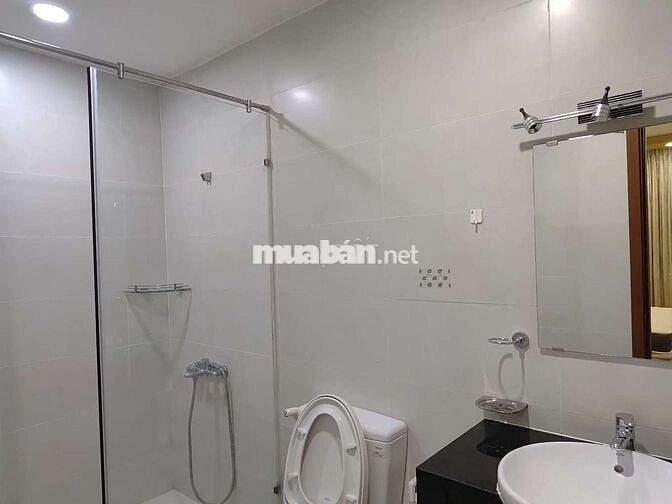cho thuê căn hộ 2 pn GRAND Riverside , view bitexco giá tôt