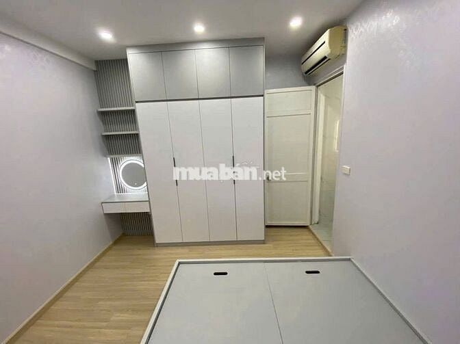 76M2-7,3 TỶ- 3PN -VỊ TRÍ VÀNG- NAM TRUNG YÊN – VIEW ĐẸP