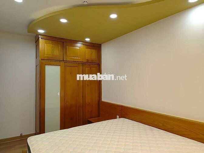 cho thuê căn hộ 2 pn GRAND Riverside , view bitexco giá tôt