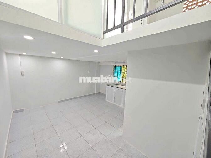 Căn hộ Becamex Định Hòa. Lầu 1 giá 210 triệu. Còn 400 triệu cho góp