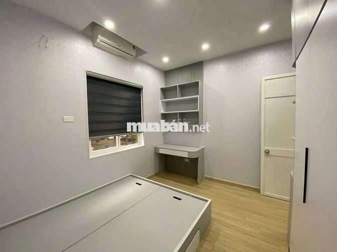 76M2-7,3 TỶ- 3PN -VỊ TRÍ VÀNG- NAM TRUNG YÊN – VIEW ĐẸP