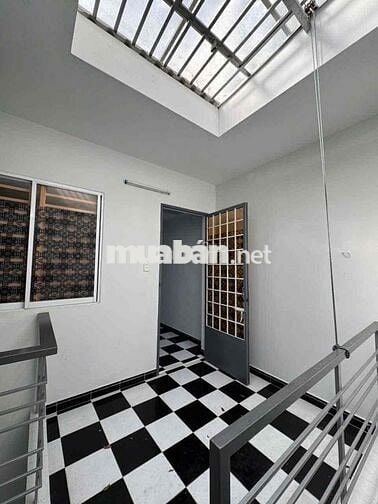 NHÀ NGUYÊN CĂN SAU MẶT TIỀN LÊ VĂN THỌ 3 PHÒNG NGỦ GIÁ CHỈ 11TR