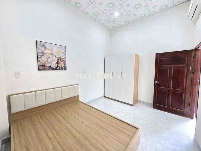 BÁN CĂN NHÀ LỘC LÁ TRUNG TÂM-CÓ GIÁ TỐT TRONG THÁNG 6