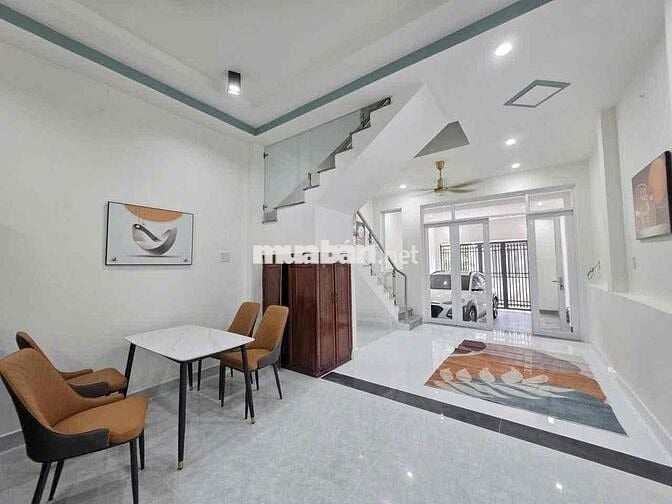 BÁN CĂN NHÀ LỘC LÁ TRUNG TÂM-CÓ GIÁ TỐT TRONG THÁNG 6