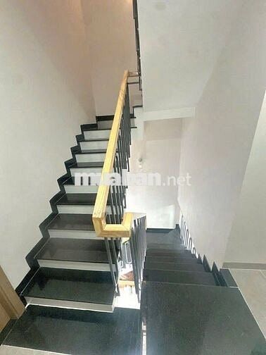 HẺM 8m Công Viên NGUYỄN THẾ TRUYỆN_DT: 4.5mx18m_ĐÚC 3.5 TẤM 4PN_S.Th