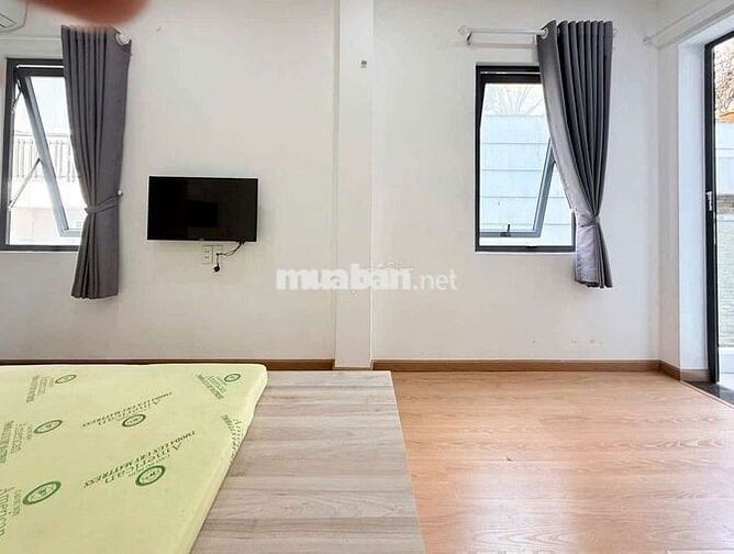 Cho thuê studio ban công, full nội thất ngay Quận 10