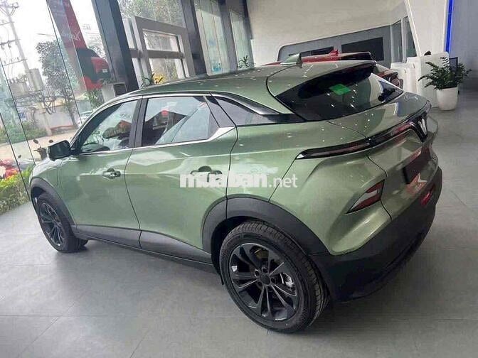 VinFast VF 6 Plus Xanh 5 chỗ , sẳn xe giao ngay