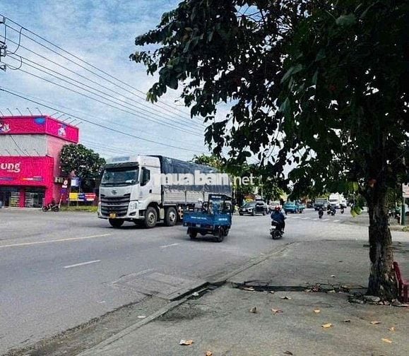 Chính chủ cần tiền bán MTKD DT743 ngay TTYT DĨ AN