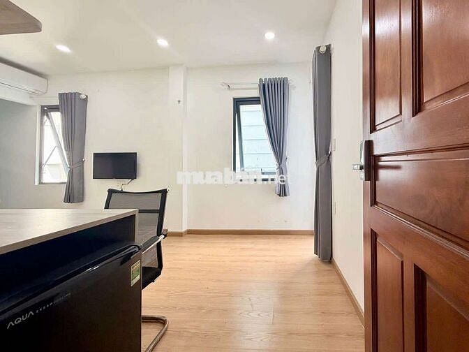 Cho thuê studio ban công, full nội thất ngay Quận 10