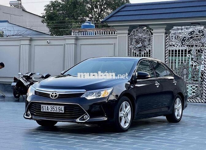 Toyota Camry 2.5 Q 2017 98000 km Đen