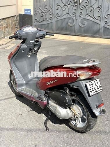 Dylan 150 nhập Ý 2005 chất zin ngay chủ kí