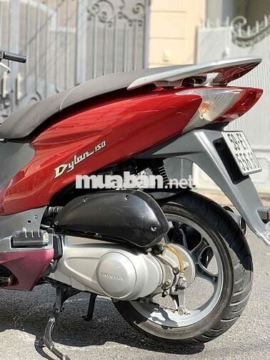 Dylan 150 nhập Ý 2005 chất zin ngay chủ kí