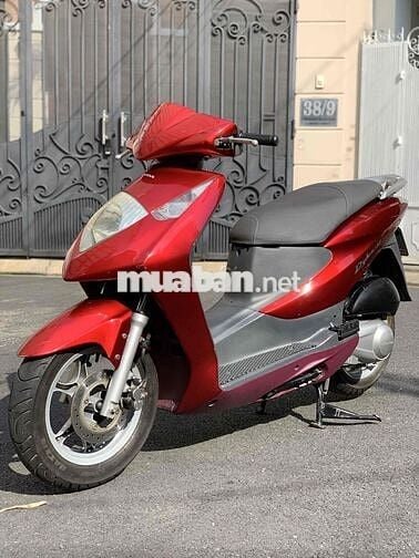 Dylan 150 nhập Ý 2005 chất zin ngay chủ kí