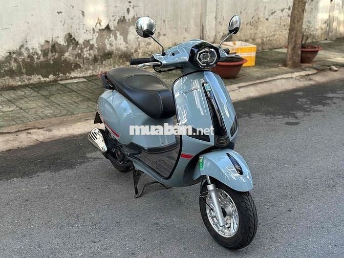 Vespa 50cc 2024 Xám bs47 chính chủ odo 5000km