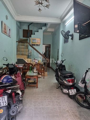 📢  NHÀ 4 TẦNG TRUNG TÂM Q1.HXH. 41M² - 3 X13,5M VUÔNG VỨC 8,7 TỶ.TL.