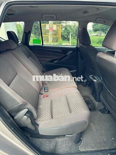 Toyota Innova E 2.0MT 2023 Xám Số sàn 1 chủ rất m